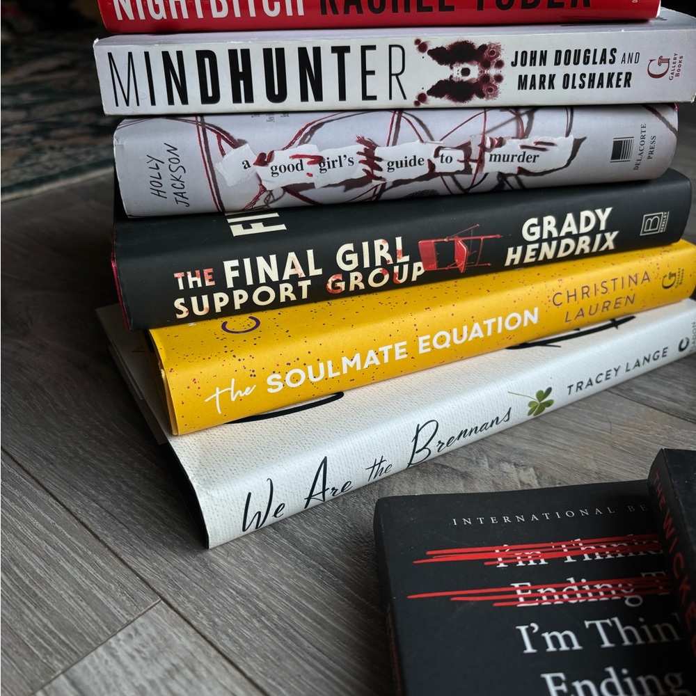 MASSIVE BOOK BUNDLE - Picture 2 of 7